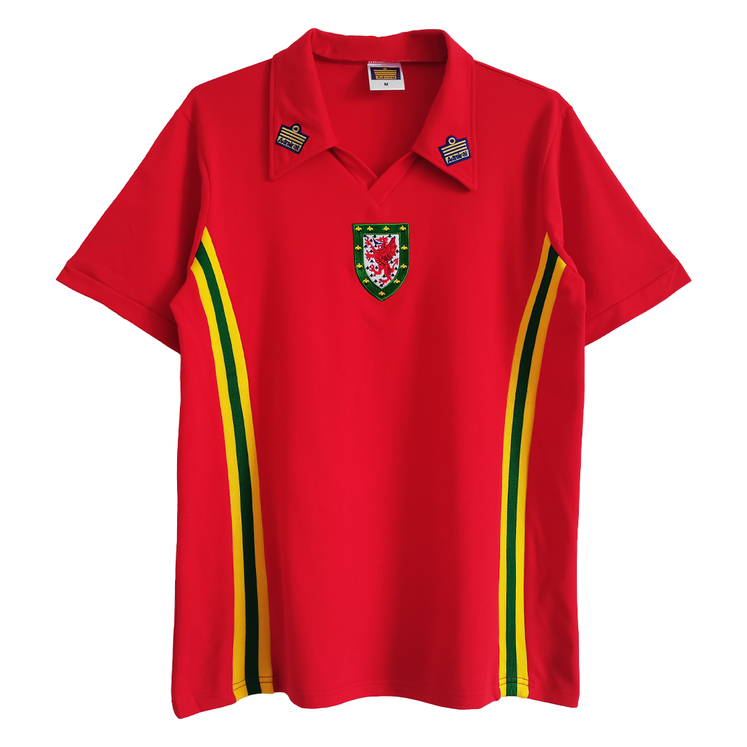 1ec3093c57869fecfa62232d7cdbea93.png Retro Wales Home Jersey 1976/79 - Image 1