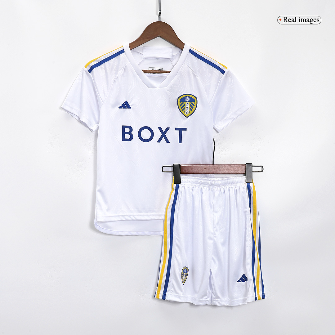 7b83b167f1d5c89d56696e5330f129bf.jpg Leeds United Home Kids Jerseys Kit 2023/24 - Image 1